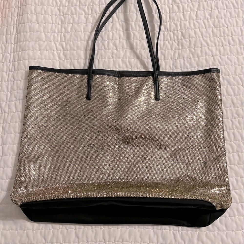 Gold shimmer tote bag.